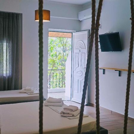 ケパロ On The Rocks Bed & Breakfast エクステリア 写真